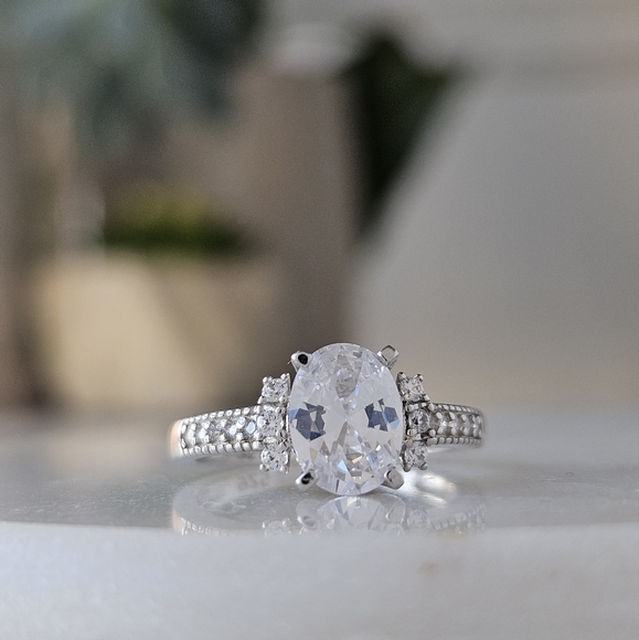 Oval Cut Classic Style Ring, 925 Sterling Silver - Picture 5 of 9